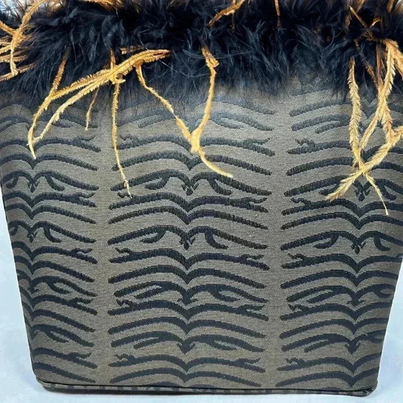 Feathery Handbag Attention Getter Brown Black Evening Bag Shoulder - Picture 10 of 10